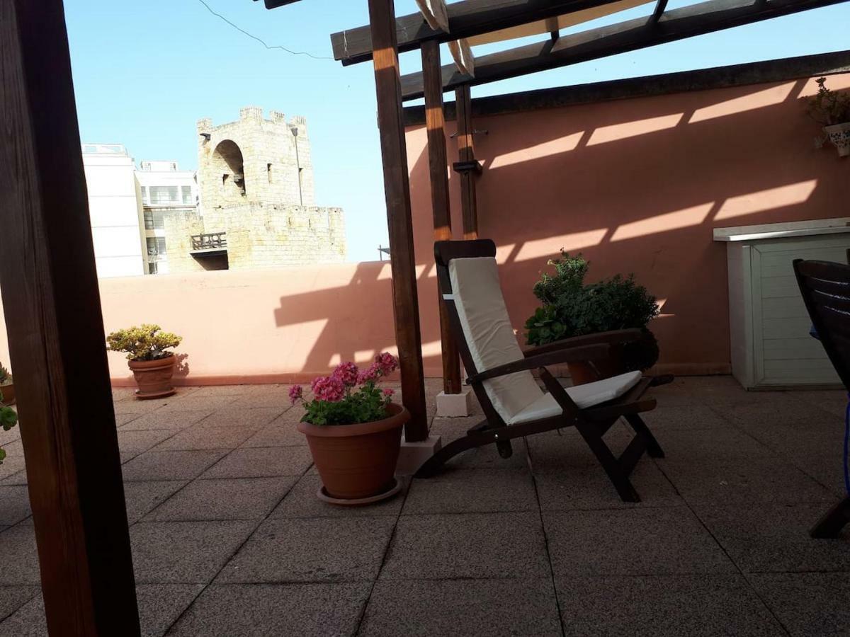 Attico In Centro Con Vista Della Torre - Cozy Penthouse Facing To The Tower Daire Oristano Dış mekan fotoğraf
